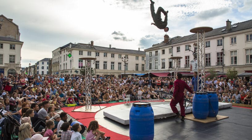 L'Avis bidon - Cirque la Compagnie - Journée des Arts de rue - Cirque - TRR Villejuif - Septembre 2022