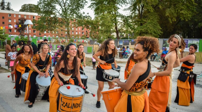 Batucada - Zalindê - Week-end des arts de rue 2025 - Théâtre Romain Rolland, Villejuif.