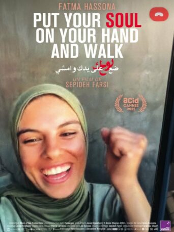 Affiche du film Put Your Soul on Your Hand and Walk