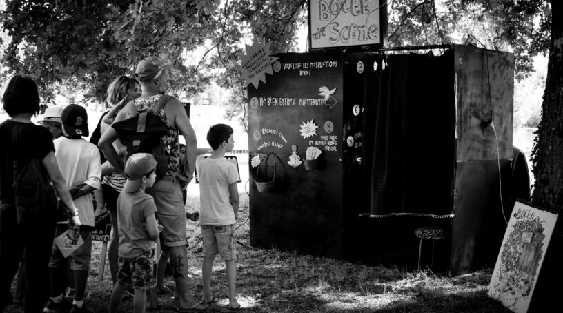 Boîte de scène – Gaëlle Steinberg – Complément d’Objet Insolite – Entresort – Week-end des Arts de Rue 2026 - Théâtre Romain Rolland, Villejuif – septembre 2026